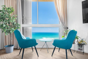 Amazing room + Private bathroom, Full sea view